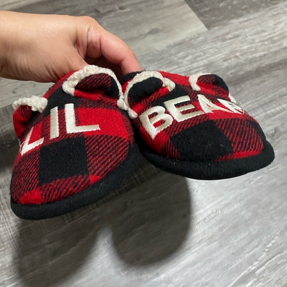 Dearfoams Kids Buffalo Check Lil Bear Clop Slippers Size 13/1 - Picture 2 of 5